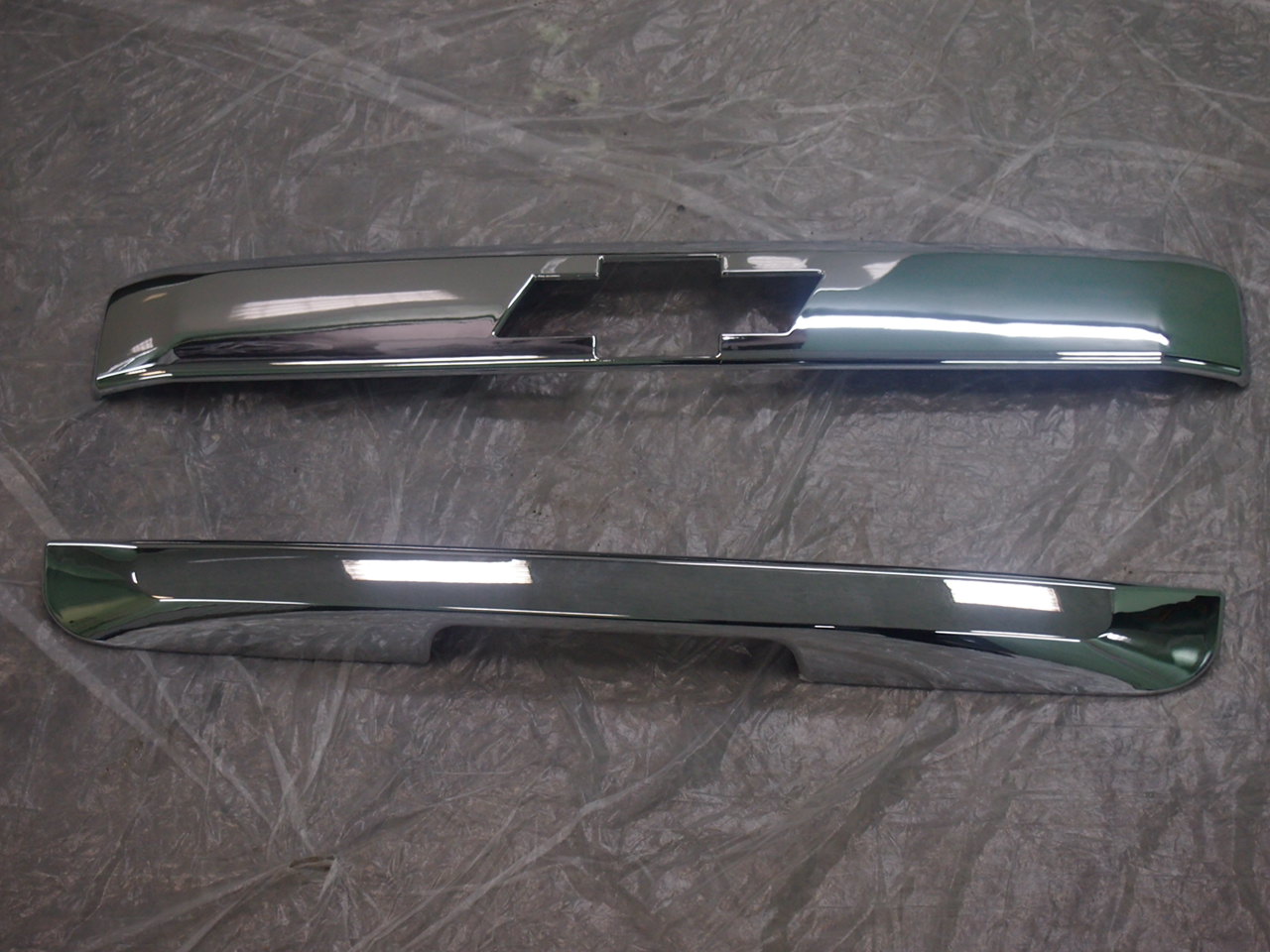 Хромиров накладка на подножку 5 двери.